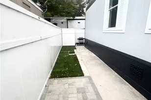 400 E Arbor Street, Long Beach, CA 90805 - Photo 6