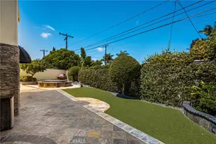 2342 Cynthia Ct, Costa Mesa, CA 92627 - Photo 40