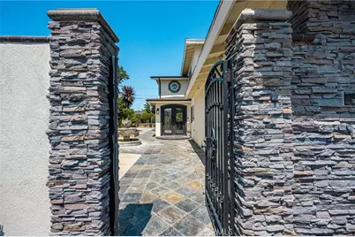 2342 Cynthia Court, Costa Mesa, CA 92627 - Photo 2