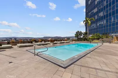 1100 Wilshire Boulevard #1812, Los Angeles, CA 90017 - Photo 6