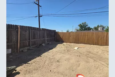 16211 Encina, Victorville, CA 92395 - Photo 14