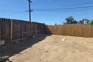 16211 Encina, Victorville, CA 92395 - Photo 14