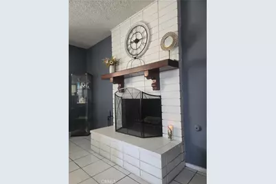 16211 Encina, Victorville, CA 92395 - Photo 38