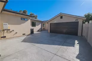 223 S Aprilia Ave, Compton, CA 90220 - Photo 44
