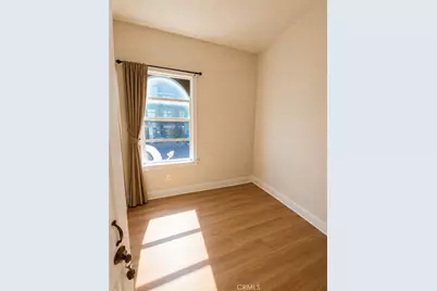 3867 Martin Luther King Jr Way, Oakland, CA 94609 - Photo 10