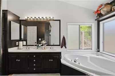 20123 Edgewater, Canyon Country, CA 91351 - Photo 18
