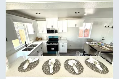 1677 E Imperial, Los Angeles, CA 90059 - Photo 4