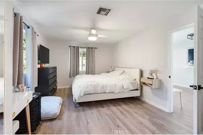 7235 Yarmouth, Reseda, CA 91335 - Photo 6