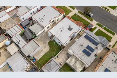 2049 W 71st Street, Los Angeles, CA 90047 - Photo 34