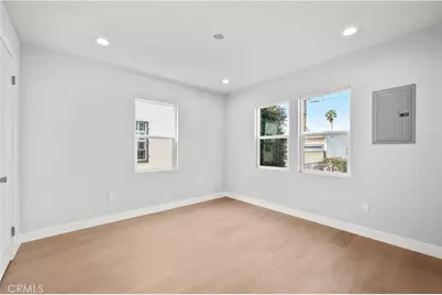 2049 W 71st Street, Los Angeles, CA 90047 - Photo 20
