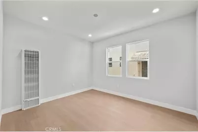 2049 W 71st Street, Los Angeles, CA 90047 - Photo 18
