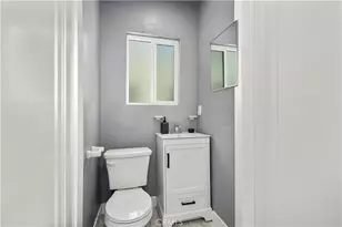 2049 W 71st St, Los Angeles, CA 90047 - Photo 26