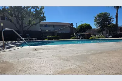 174 W Grove Street #4, Pomona, CA 91767 - Photo 38