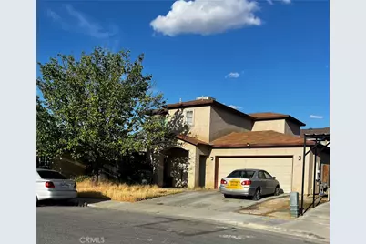 25 Del Playa Drive, Bakersfield, CA 93307 - Photo 1