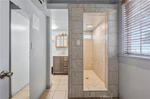 1545 Cambria, Los Angeles, CA 90017 - Photo 14