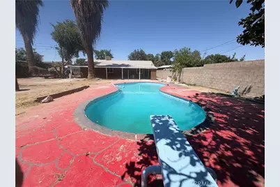 935 Sylvia Drive, Bakersfield, CA 93304 - Photo 12