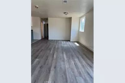 234 -234 1/2 E 81st, Los Angeles, CA 90003 - Photo 6