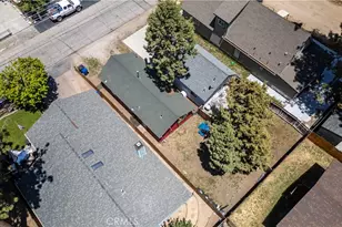 906 W Country Club Blvd, Big Bear City, CA 92314 - Photo 32