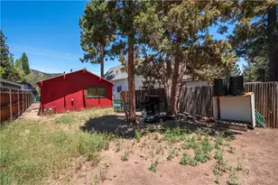 906 W Country Club Blvd, Big Bear City, CA 92314 - Photo 28