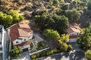24923 Bella Vista Dr, Newhall, CA 91321 - Photo 1