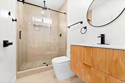324 E 84th Street, Los Angeles, CA 90003 - Photo 12