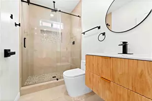 324 E 84th St, Los Angeles, CA 90003 - Photo 12