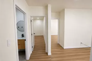 324 E 84th St, Los Angeles, CA 90003 - Photo 12