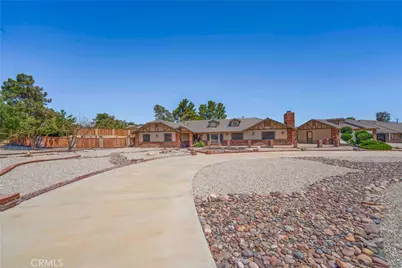 19989 Cronese Lane, Apple Valley, CA 92308 - Photo 2