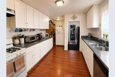 1425 W Gage Avenue, Los Angeles, CA 90047 - Photo 6
