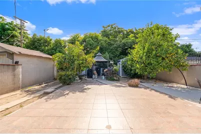 3935 S Harvard, Los Angeles, CA 90062 - Photo 16