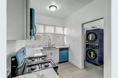 211 N Vendome Street, Los Angeles, CA 90026 - Photo 28