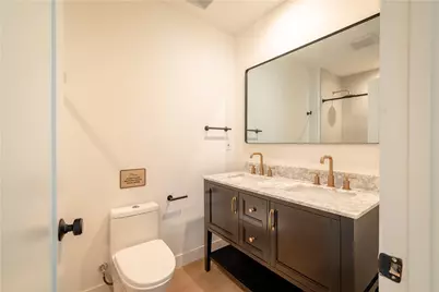 351 S Catalina Street, Los Angeles, CA 90020 - Photo 16