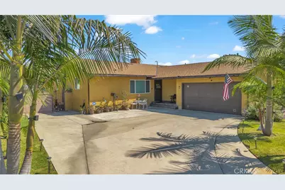 10548 10548 Wiley Burke Ave, Downey, CA 90241 - Photo 1