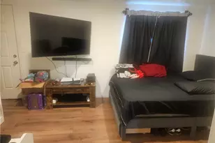 4921 W 104th St, Inglewood, CA 90304 - Photo 6