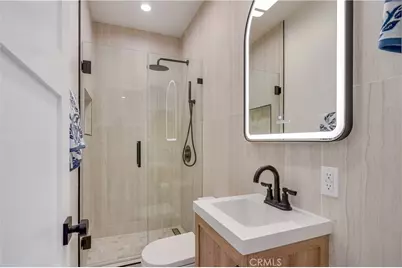 1800 Oxford, Los Angeles, CA 90006 - Photo 28