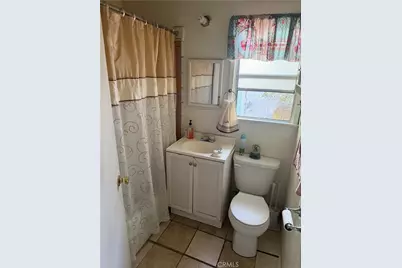 290 E Woodbury Rd, Altadena, CA 91001 - Photo 6