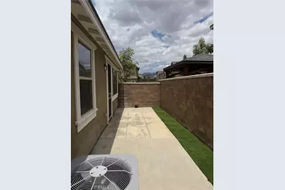 16723 Wyndham, Fontana, CA 92336 - Photo 4