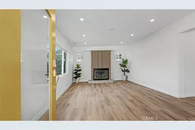 1933 W 43rd Place, Los Angeles, CA 90062 - Photo 8