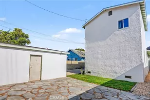 1933 W 43rd Pl, Los Angeles, CA 90062 - Photo 48