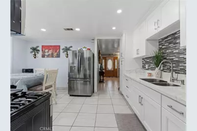 22418 Neptune Avenue, Carson, CA 90745 - Photo 10