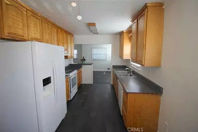758 E 106th Street, Los Angeles, CA 90002 - Photo 14