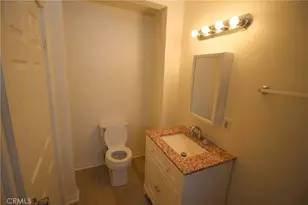 758 E 106th St, Los Angeles, CA 90002 - Photo 26