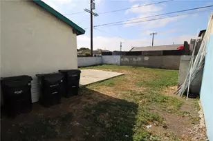 758 E 106th St, Los Angeles, CA 90002 - Photo 38
