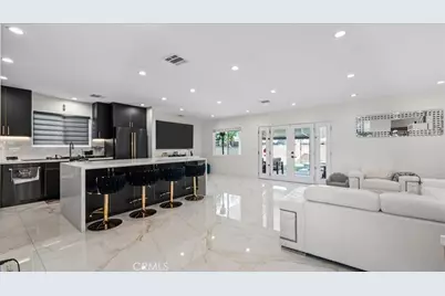 8109 Greenbush Avenue, Panorama City, CA 91402 - Photo 2
