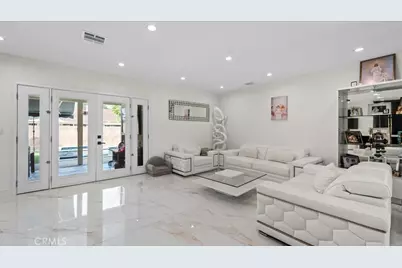 8109 Greenbush Avenue, Panorama City, CA 91402 - Photo 8