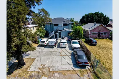 786 E 41st, Los Angeles, CA 90011 - Photo 2