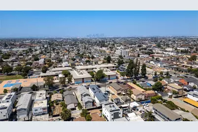 844 W 78th Street, Los Angeles, CA 90044 - Photo 10