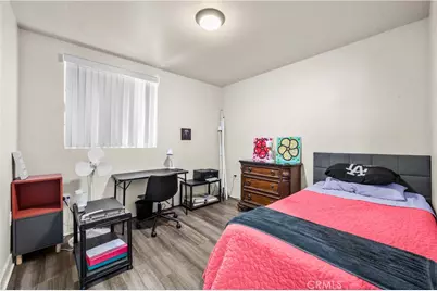 844 W 78th Street, Los Angeles, CA 90044 - Photo 56