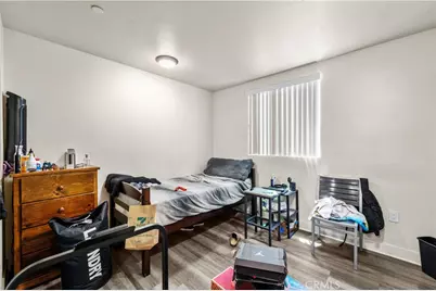 844 W 78th Street, Los Angeles, CA 90044 - Photo 34