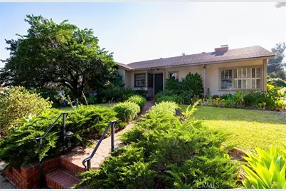 2201 Roosevelt Avenue, Altadena, CA 91001 - Photo 2